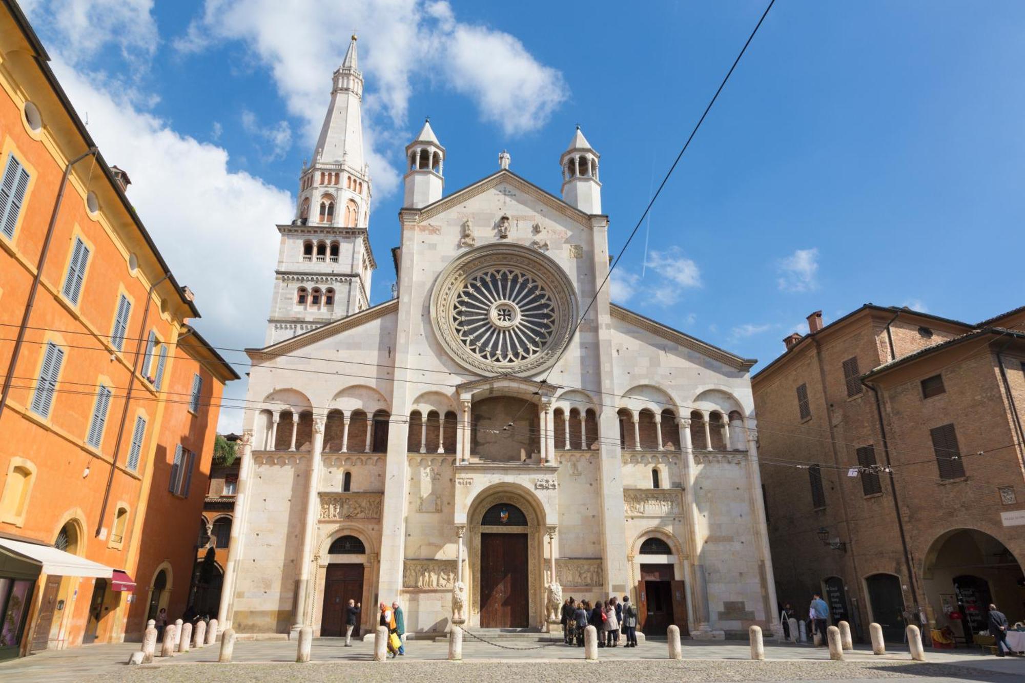 Modena Visit Apartment ภายนอก รูปภาพ
