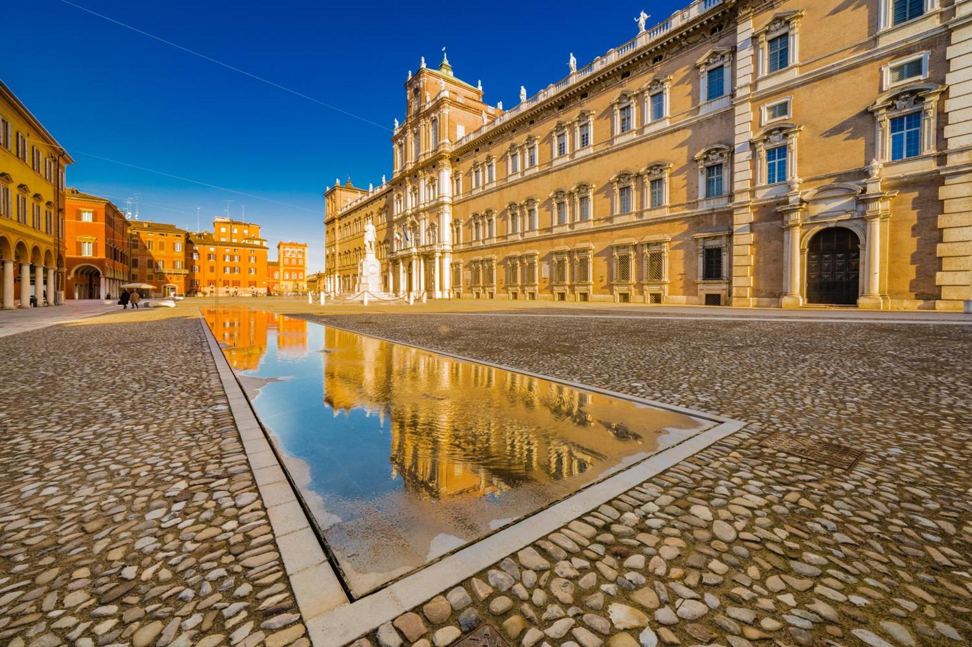 Modena Visit Apartment ภายนอก รูปภาพ