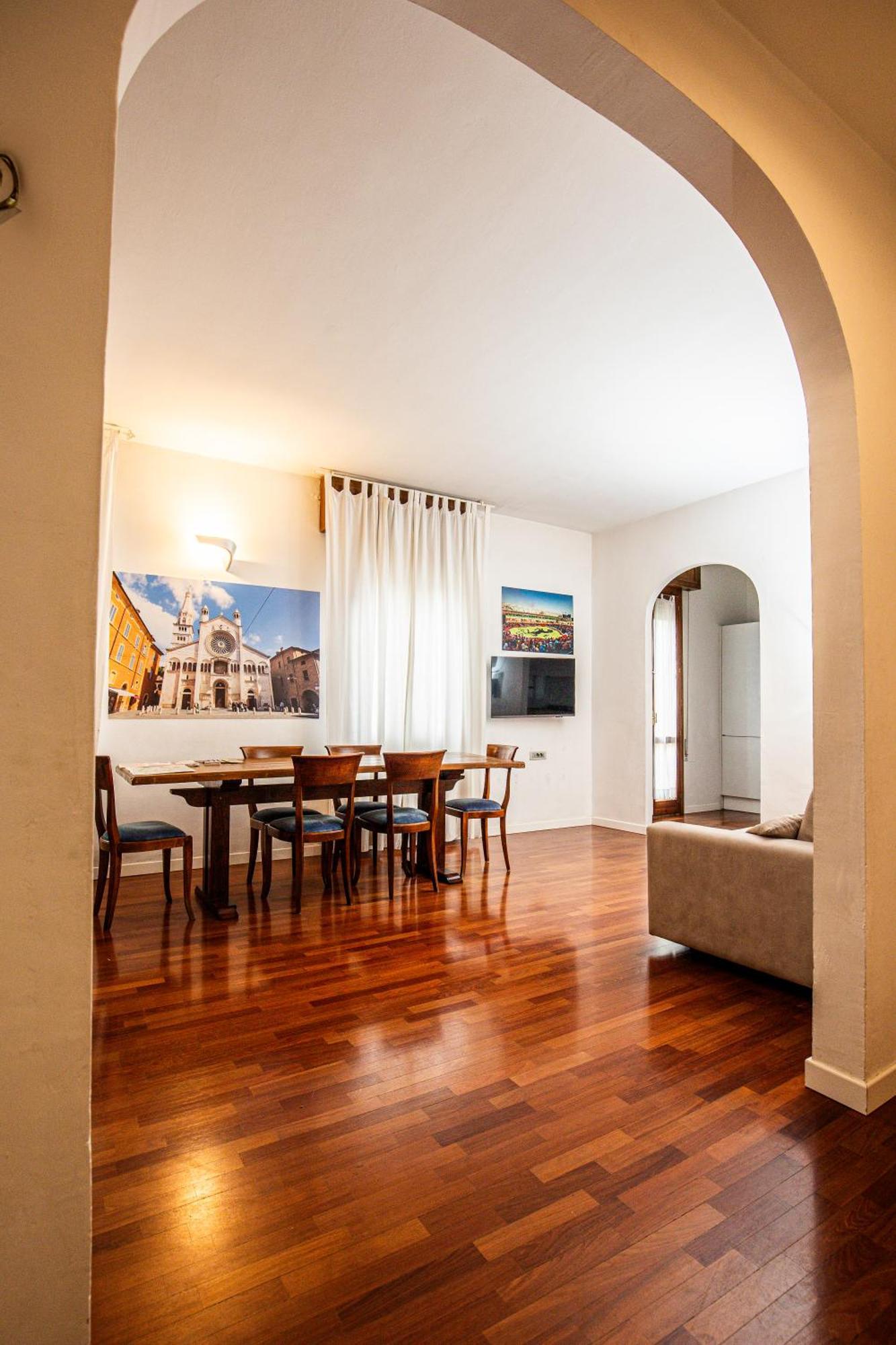 Modena Visit Apartment ภายนอก รูปภาพ